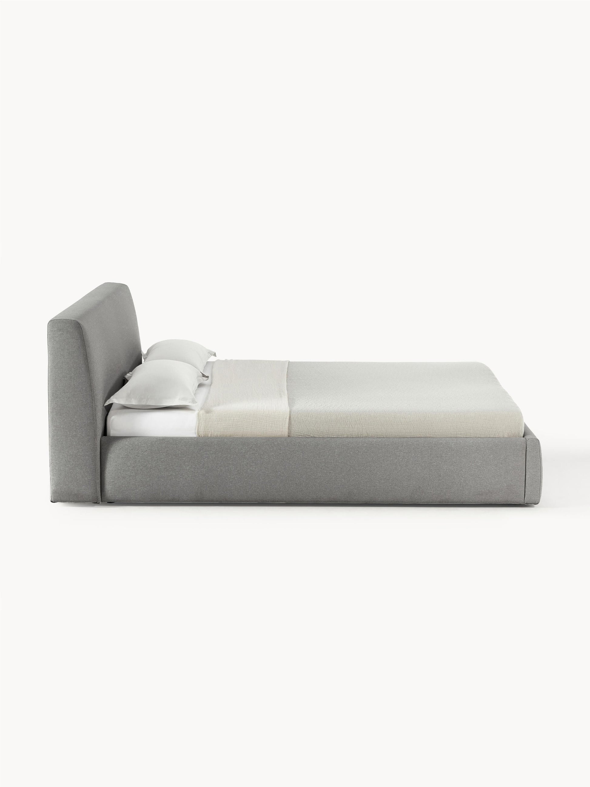 Cloudric Upholstered Bed