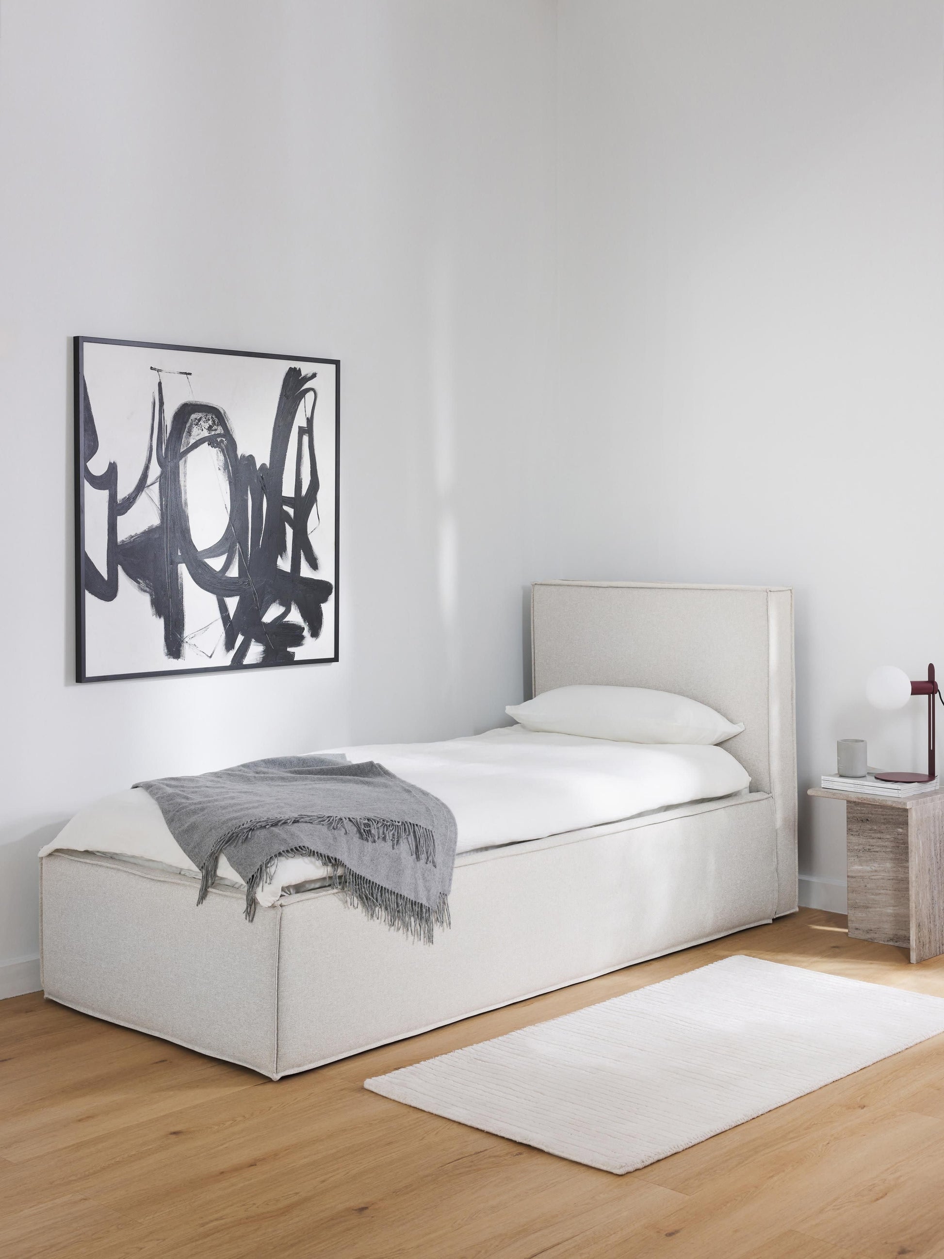 Drennica Single Bed