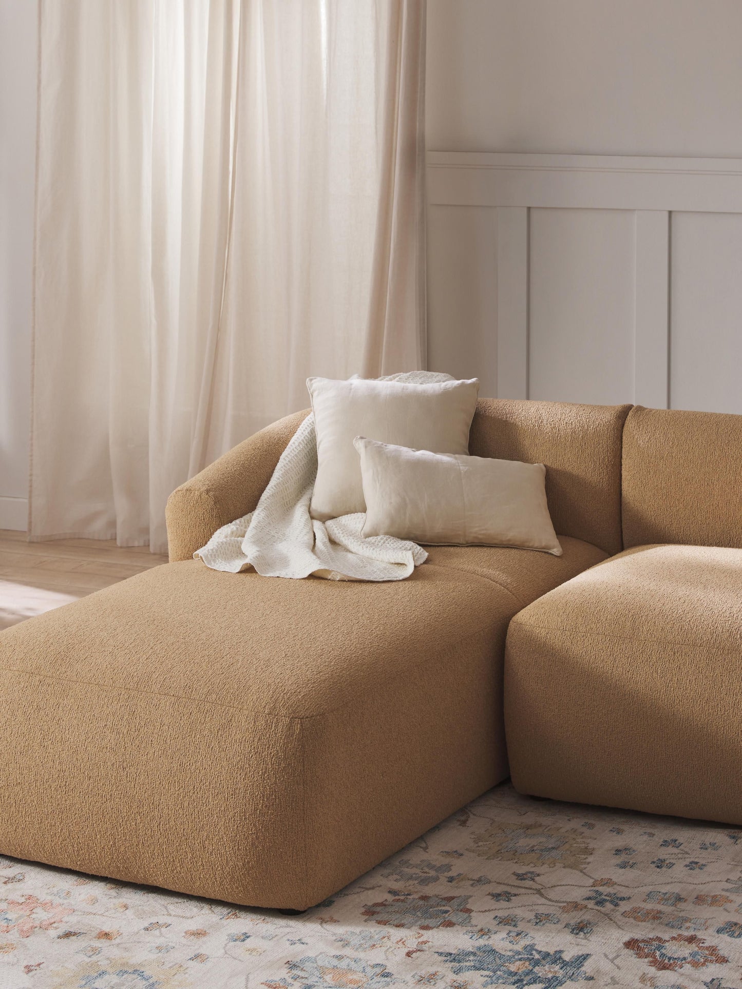 Fialdi Bouclé Chaise Corner Module