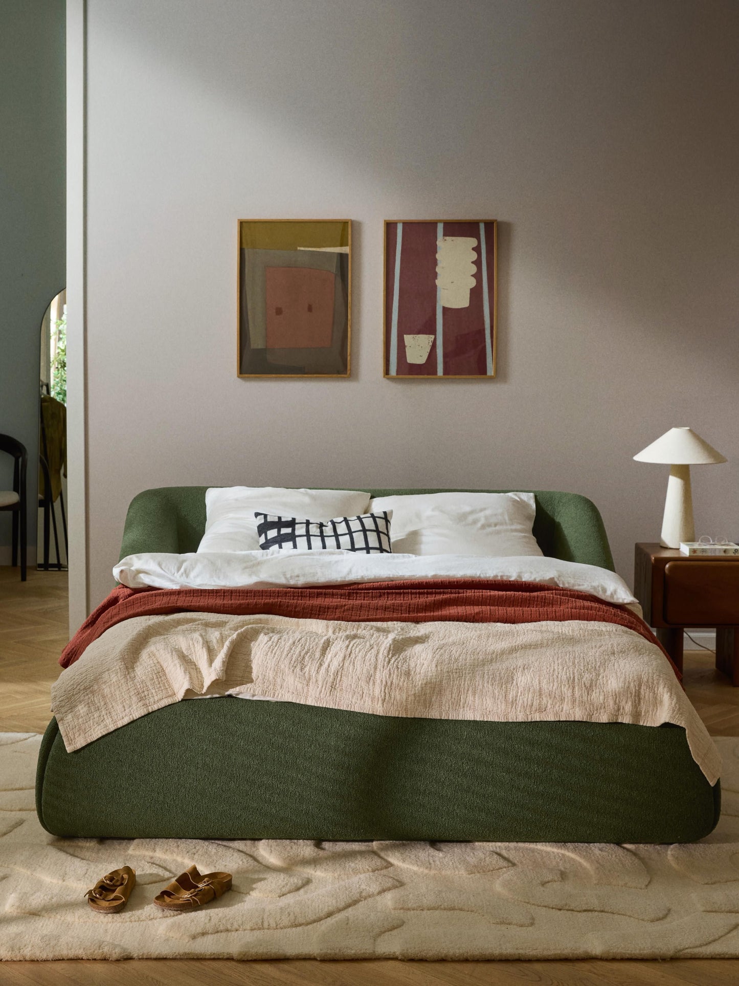 Fialdi Bouclé Upholstered Bed