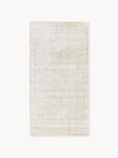 Jarienne Hand-Woven Rug in Viscose