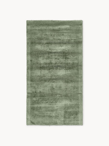Jarienne Hand-Woven Rug in Viscose
