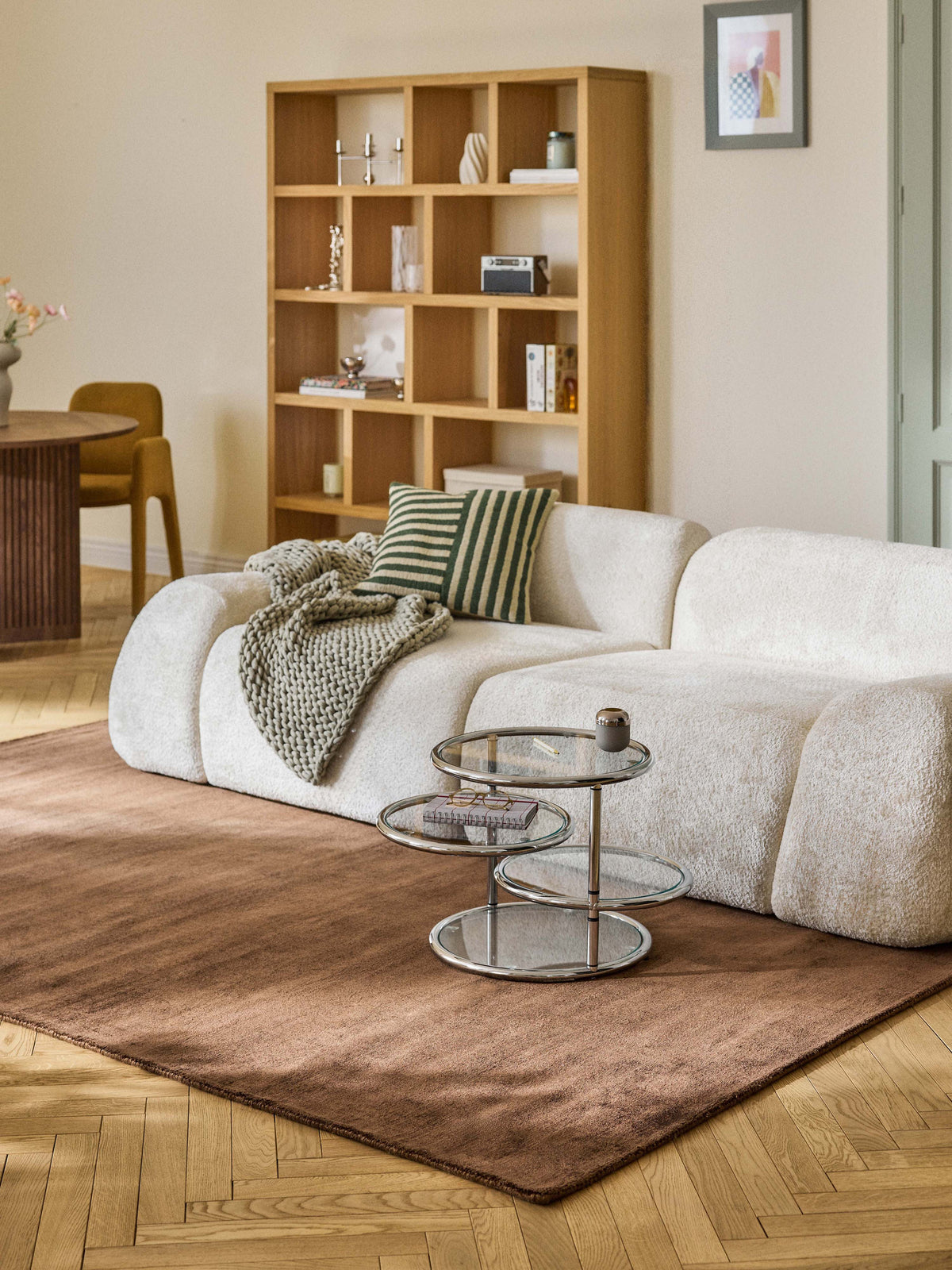 Jarienne Hand-Woven Rug in Viscose