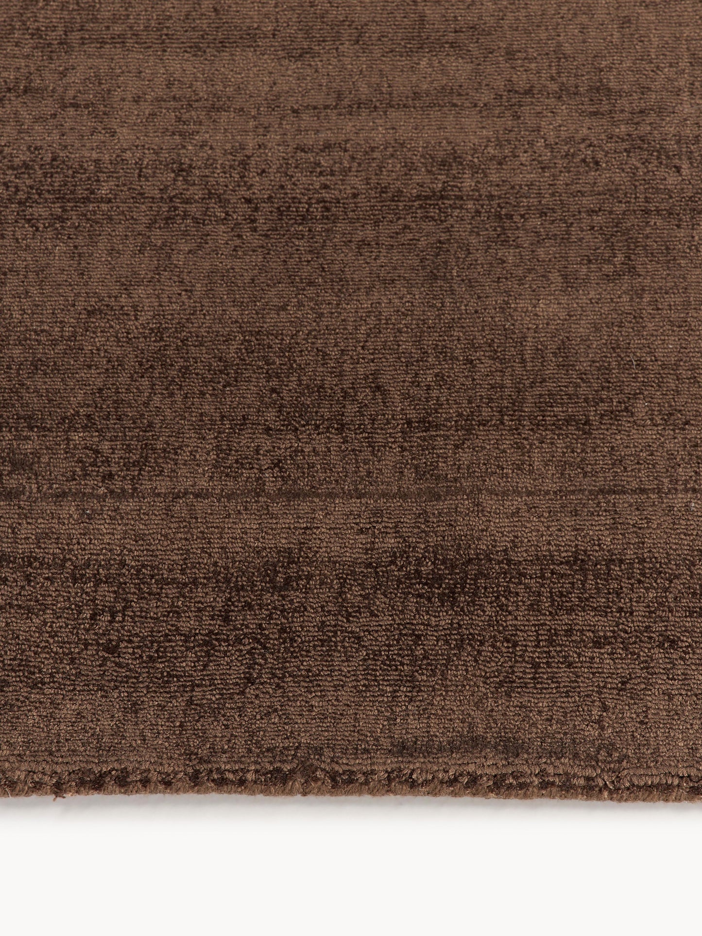 Jarienne Hand-Woven Rug in Viscose