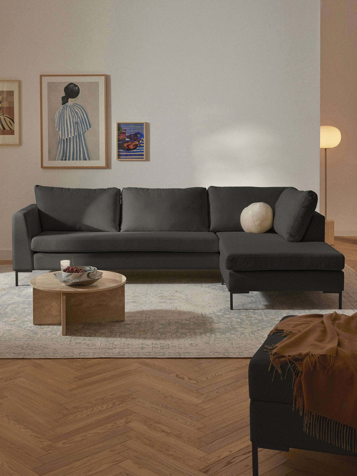 Lunandre Corner Sofa