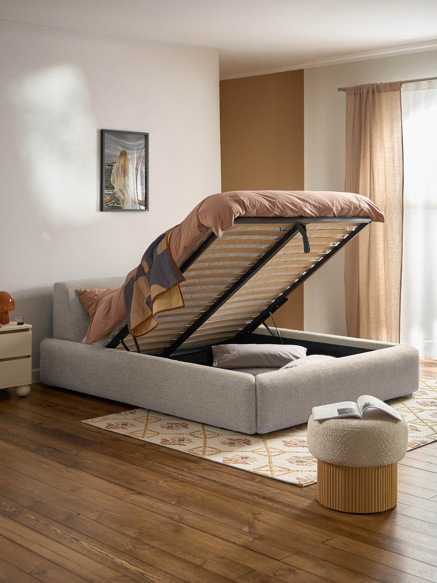 Melvisse Upholstered Bed with Storage