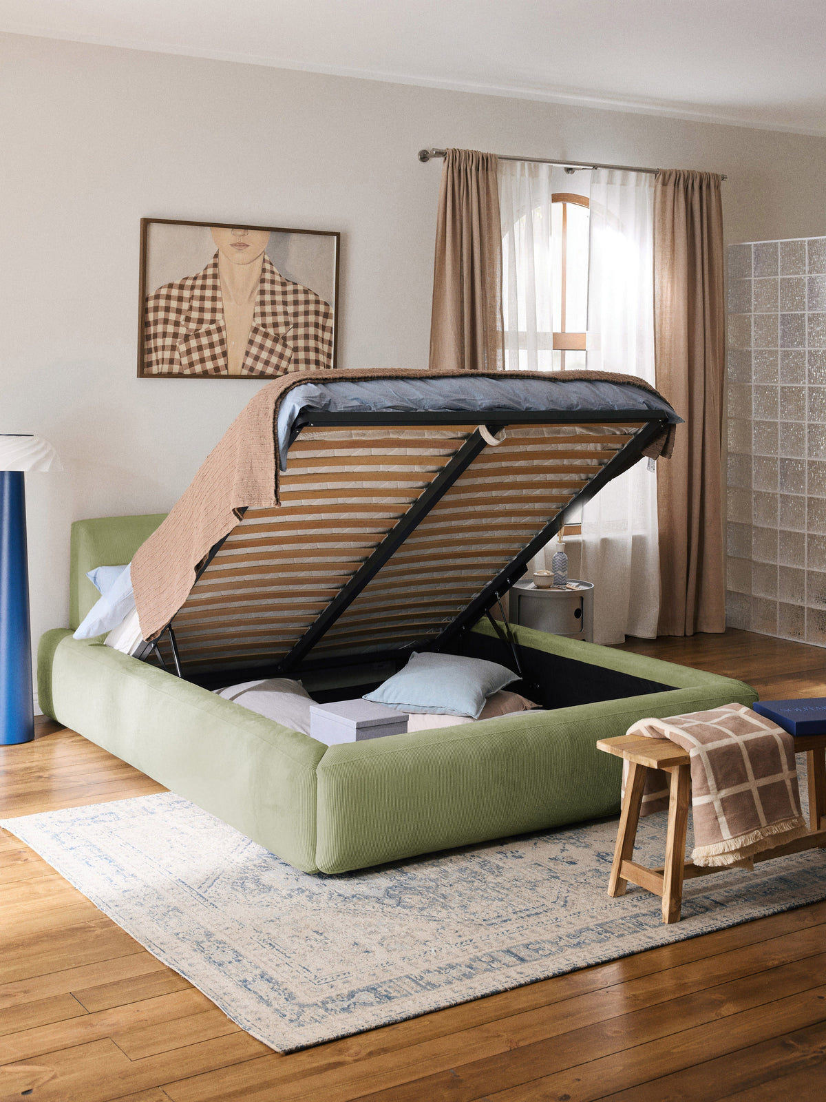 Melvisse Upholstered Bed with Storage