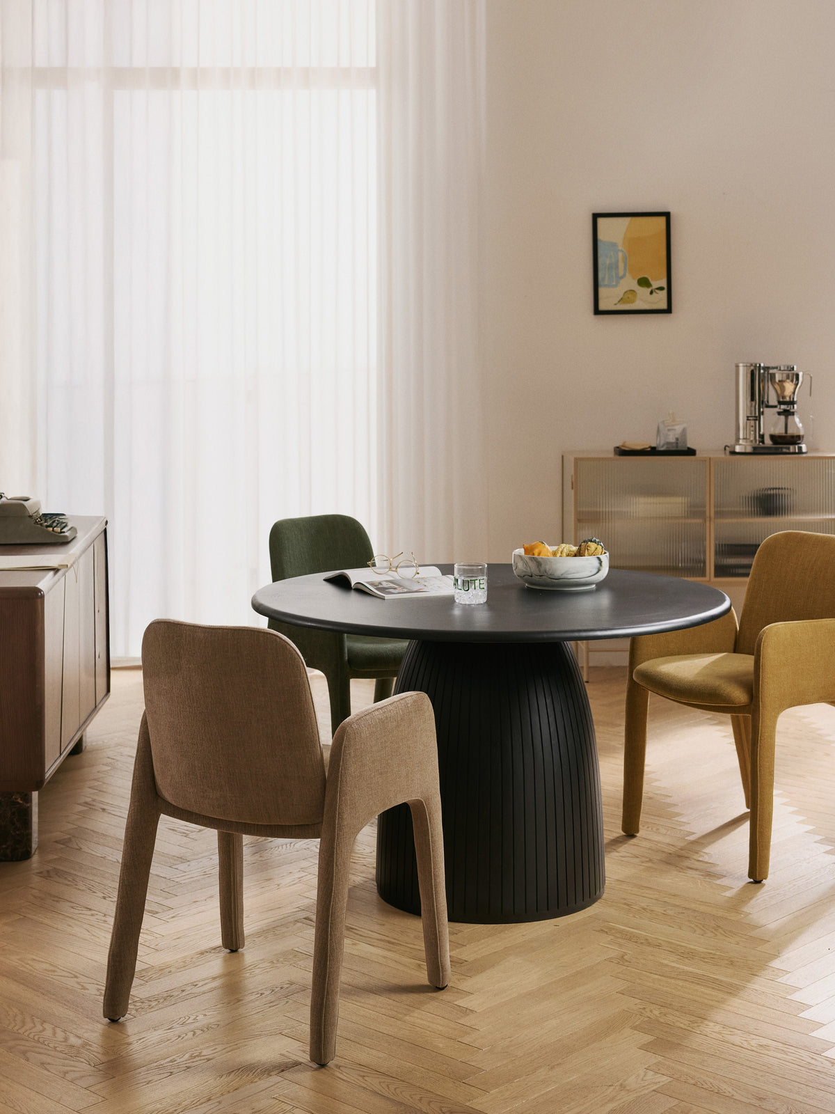 Nellandre Round Dining Table with Fluted Texture, in Various Sizes