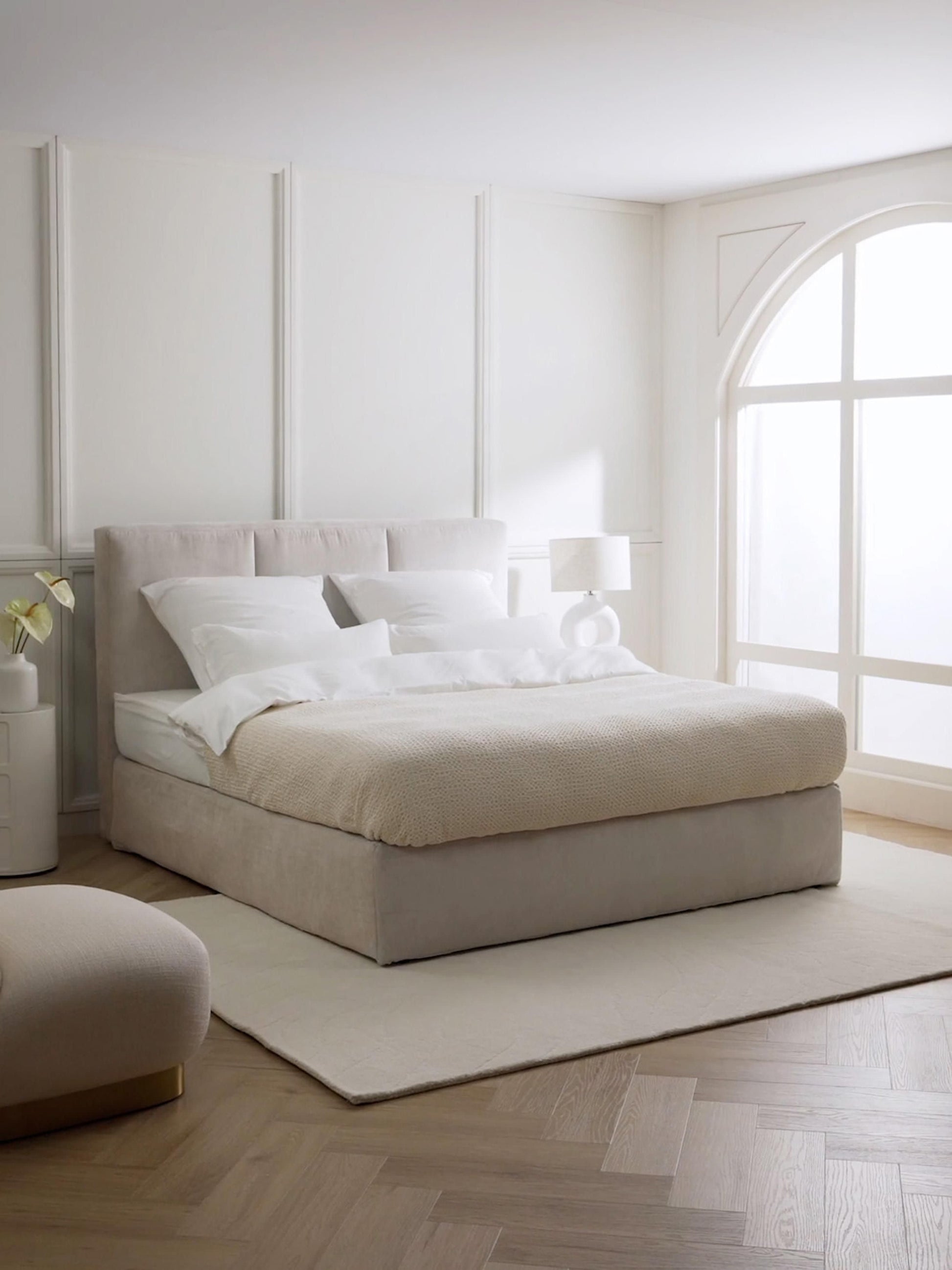 Oberure Box Spring Bed