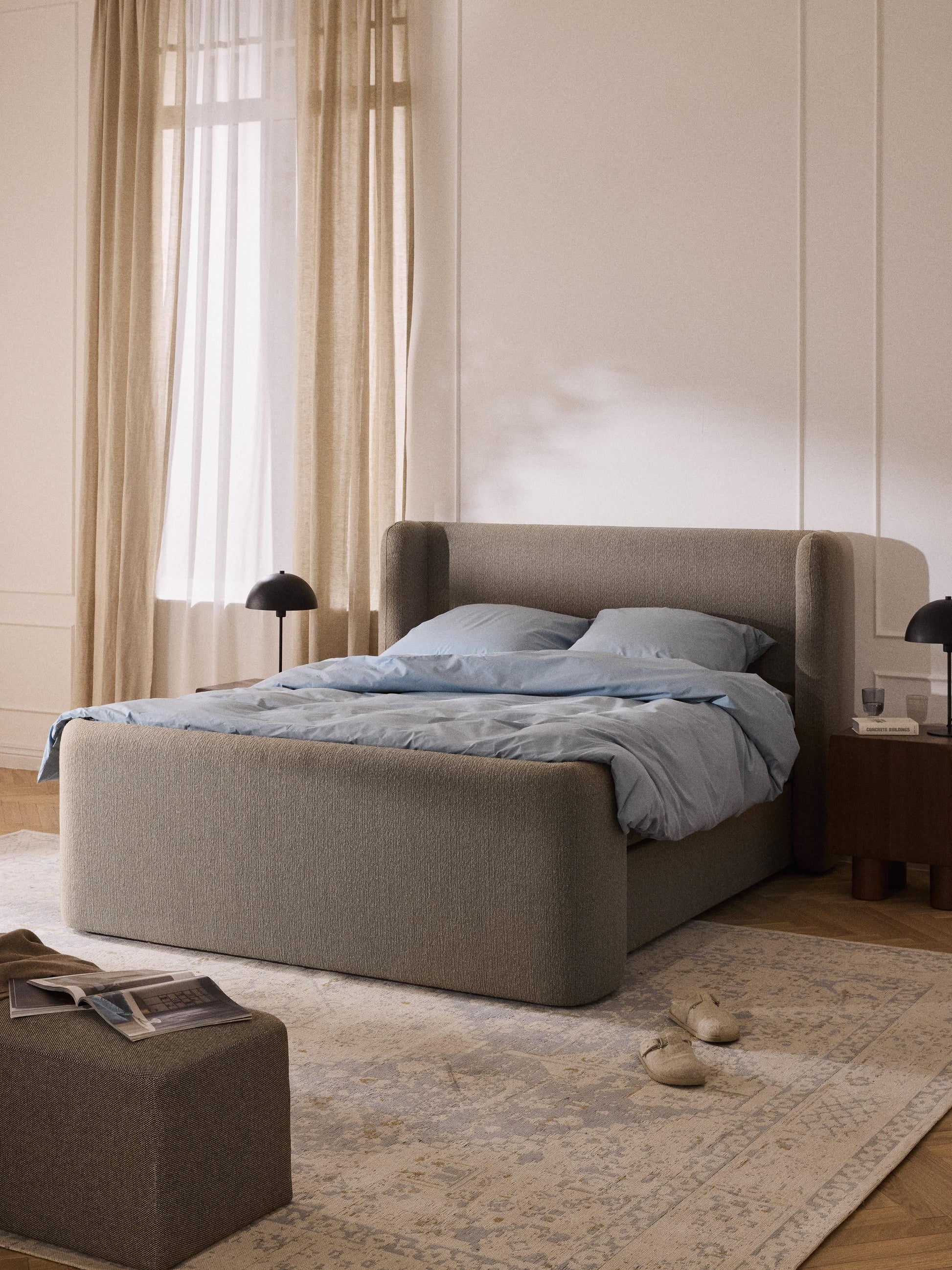 Perlisse Bouclé Box Spring Bed
