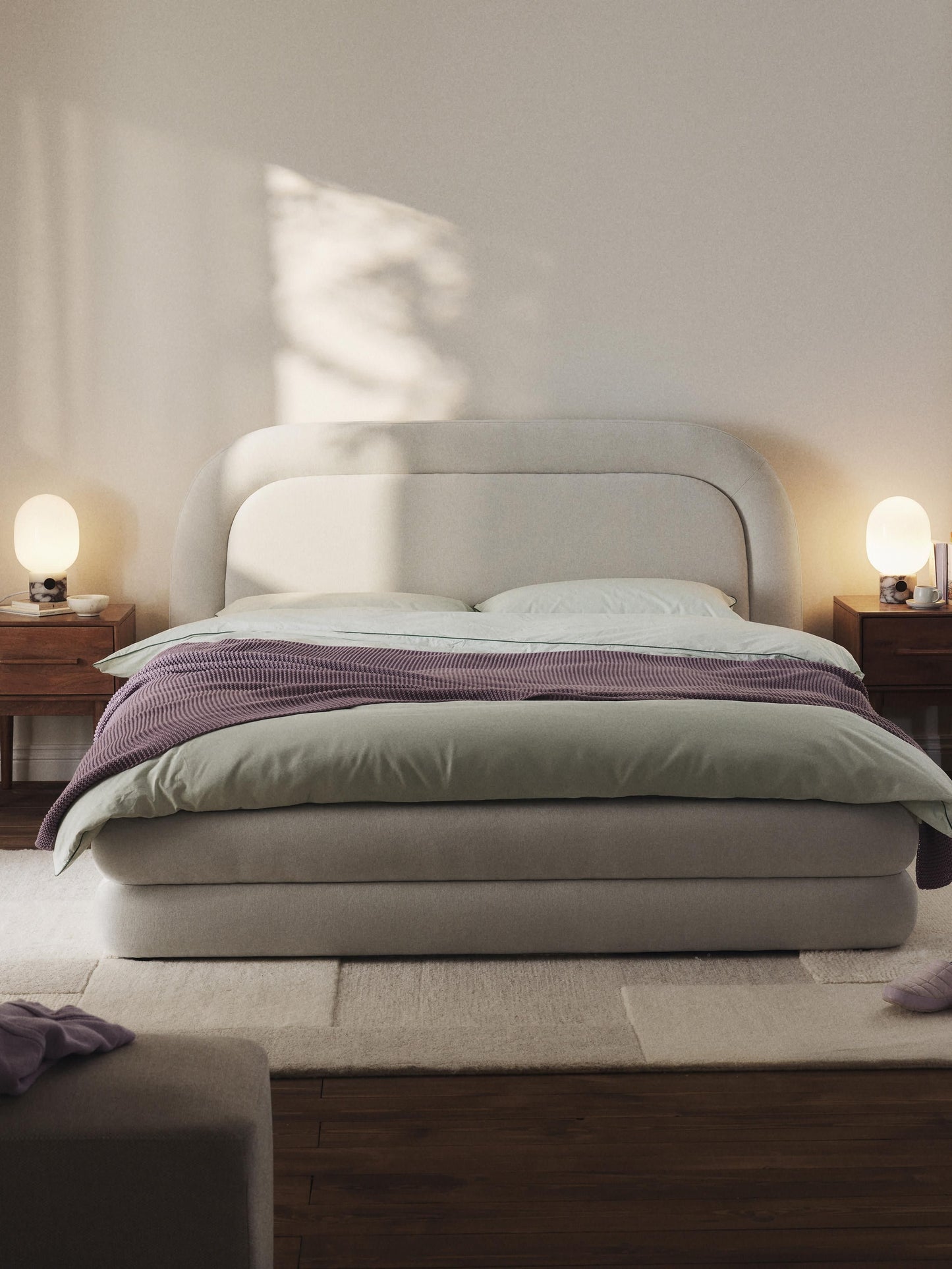 Solomure Upholstered Bed